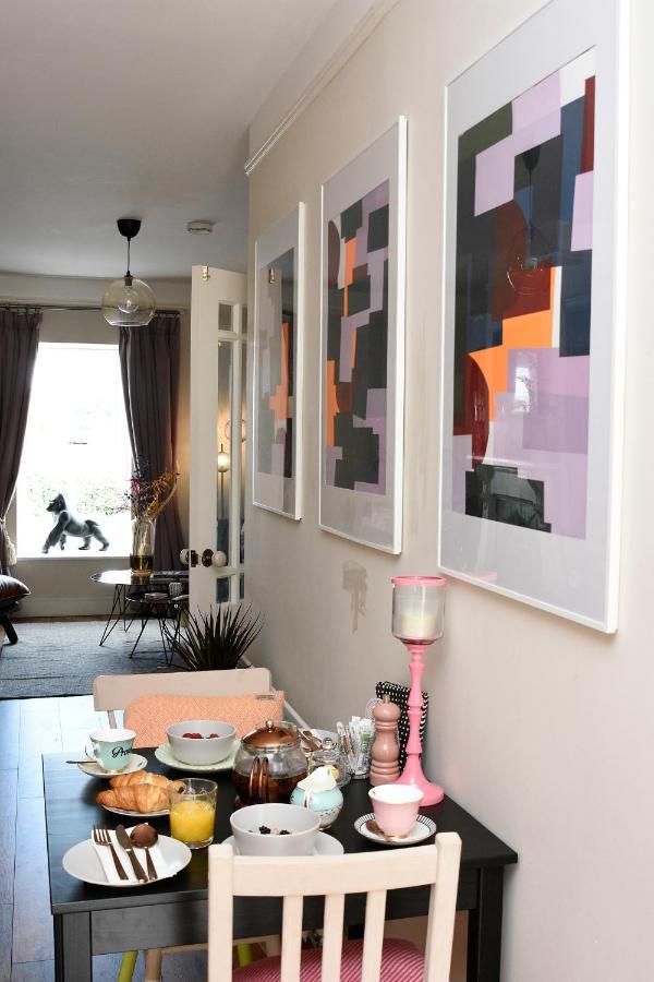 The Pink Door Westport Bed & Breakfast Exterior photo